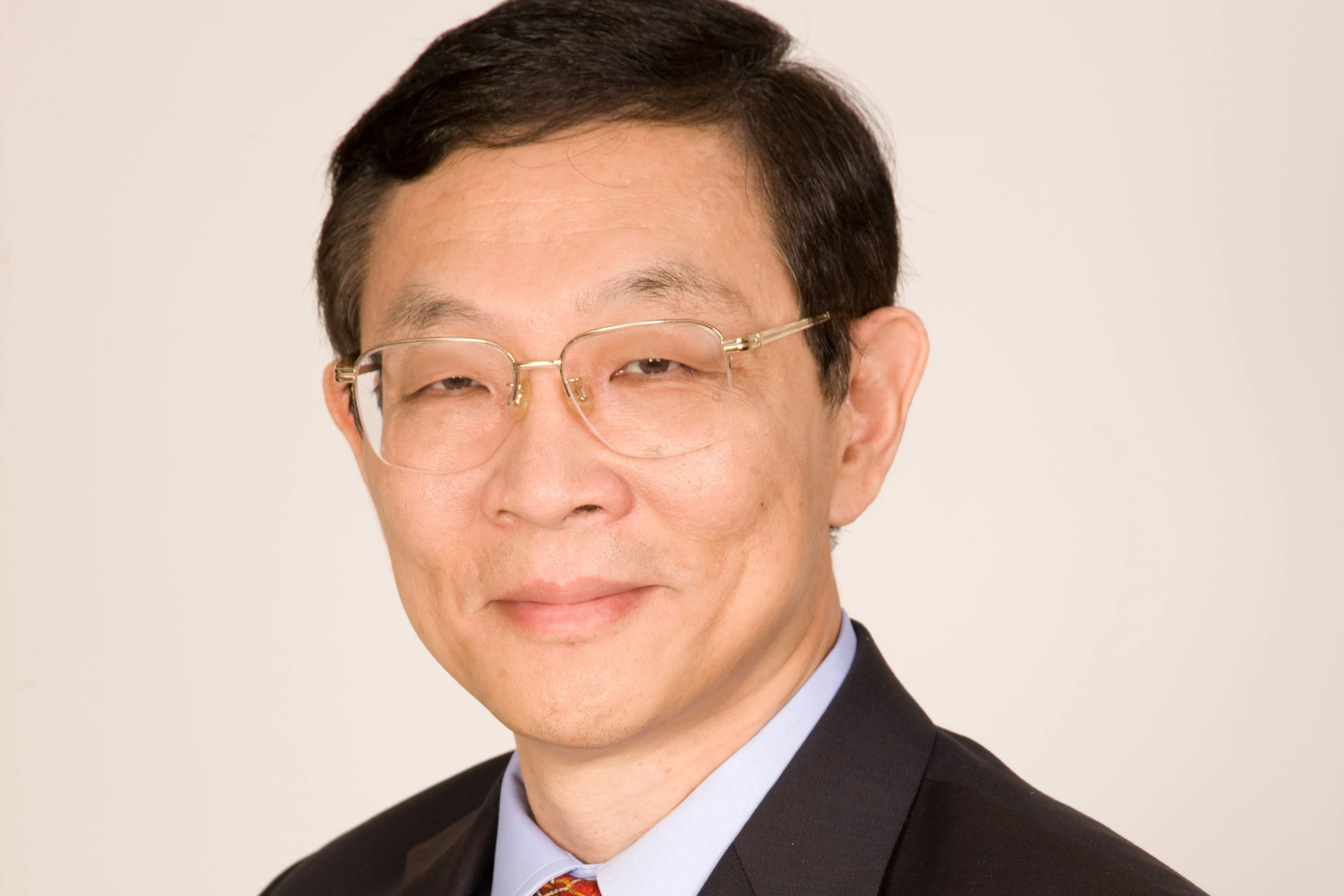 逢甲大學董事 盧志遠博士 獲選中研院院士
